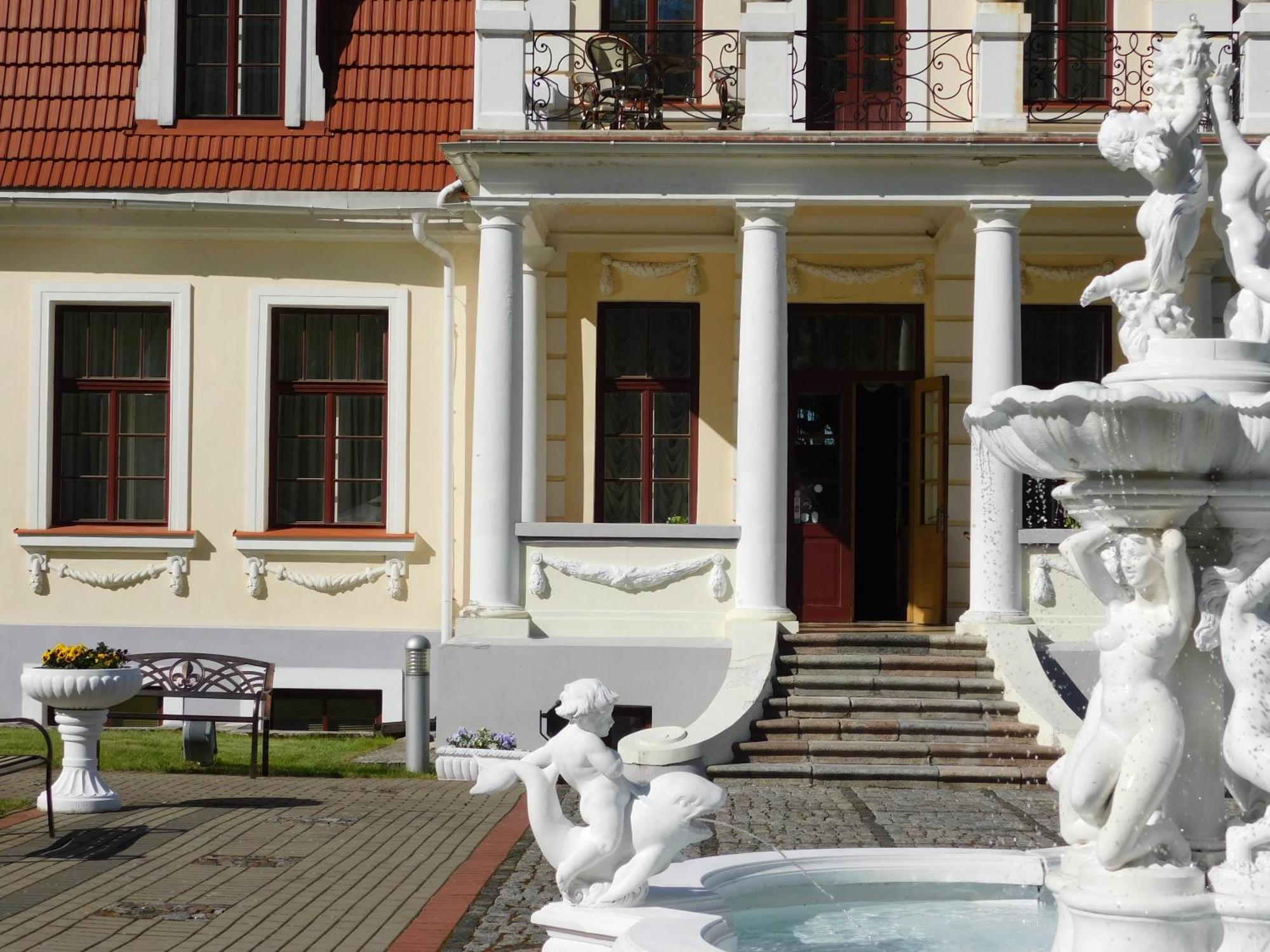 Sventes Muiza Hotel Eksteriør billede