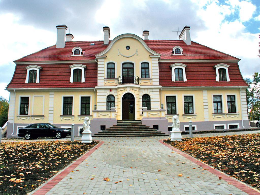 Sventes Muiza Hotel Eksteriør billede